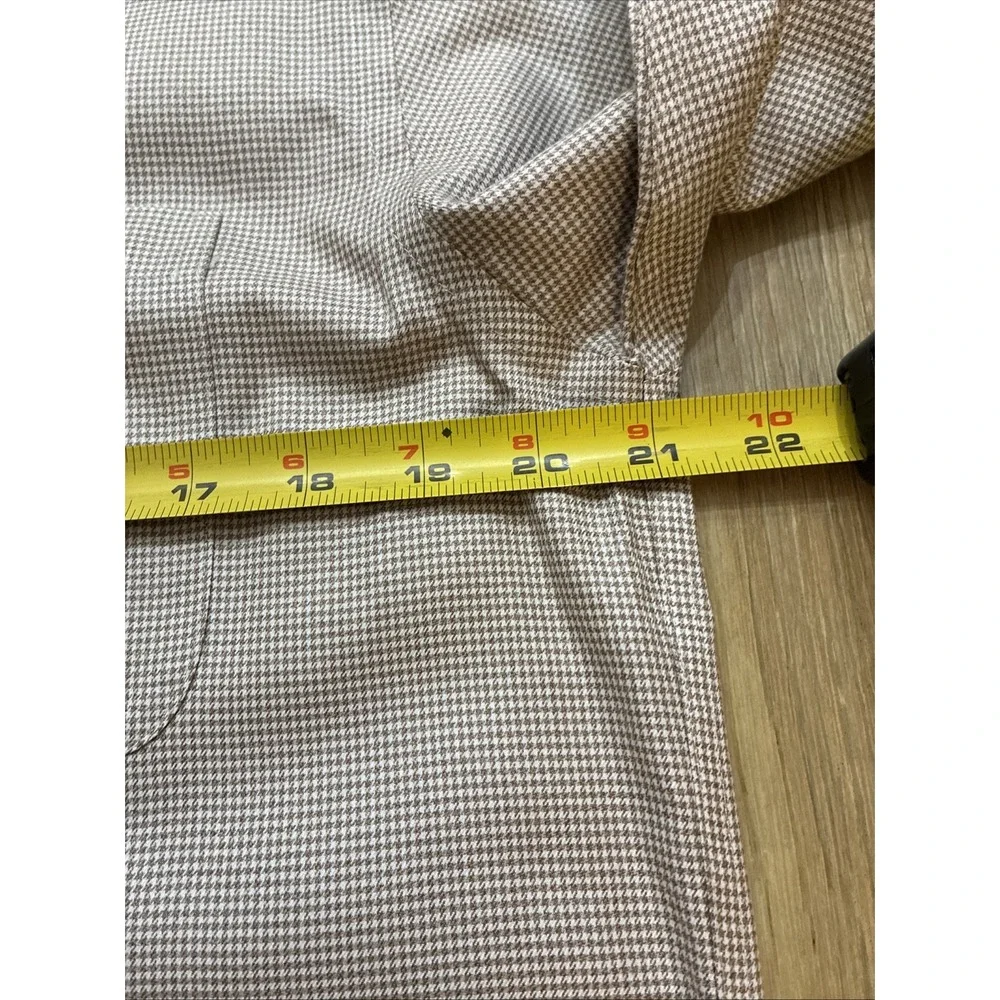 Gold Label Roundtree & Yorke Fitted Sz 15 1/2x 34 Non-Iron Button-Up LS Brown